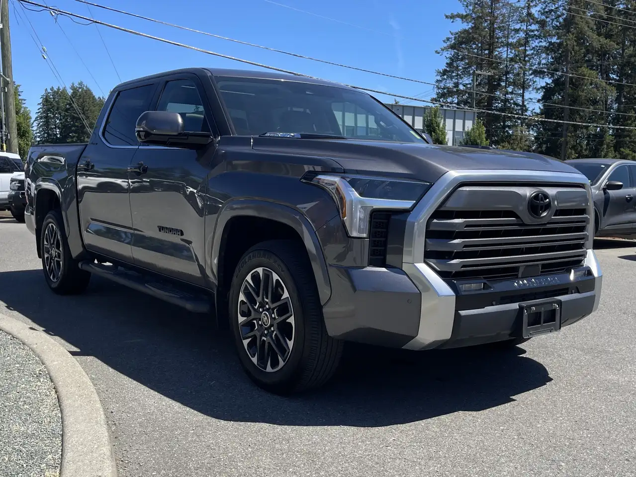 Toyota Tundra снимка Toyota Tundra