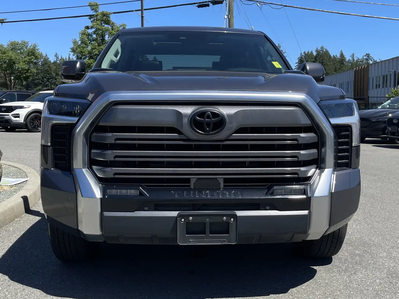Toyota Tundra снимка Toyota Tundra