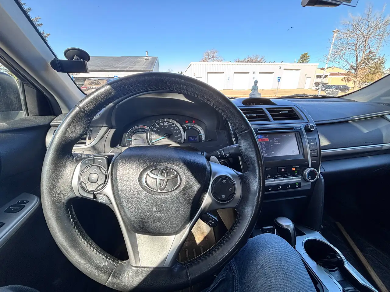 Toyota Camry снимка Toyota Camry