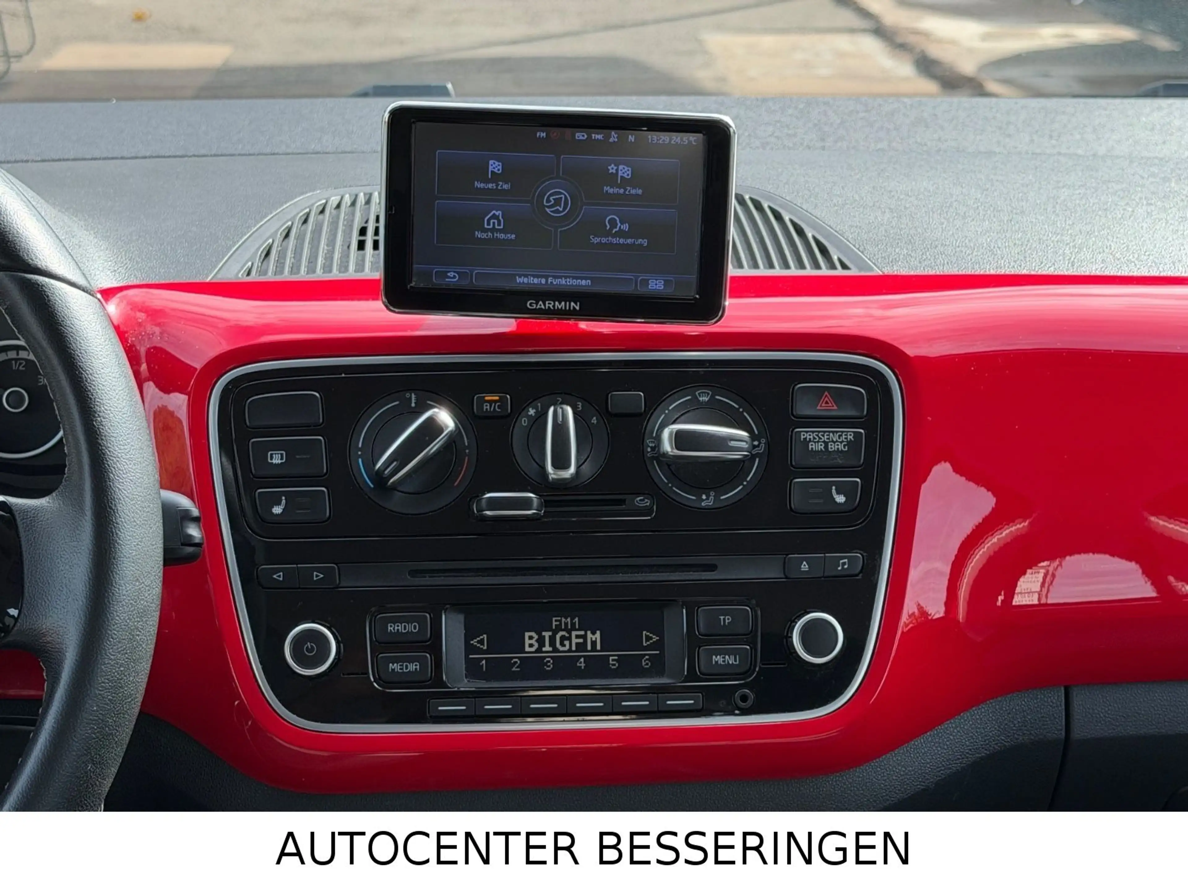 Volkswagen up! cross up! * KLIMA * NAVI * AUS 1.HAND * — photo 7