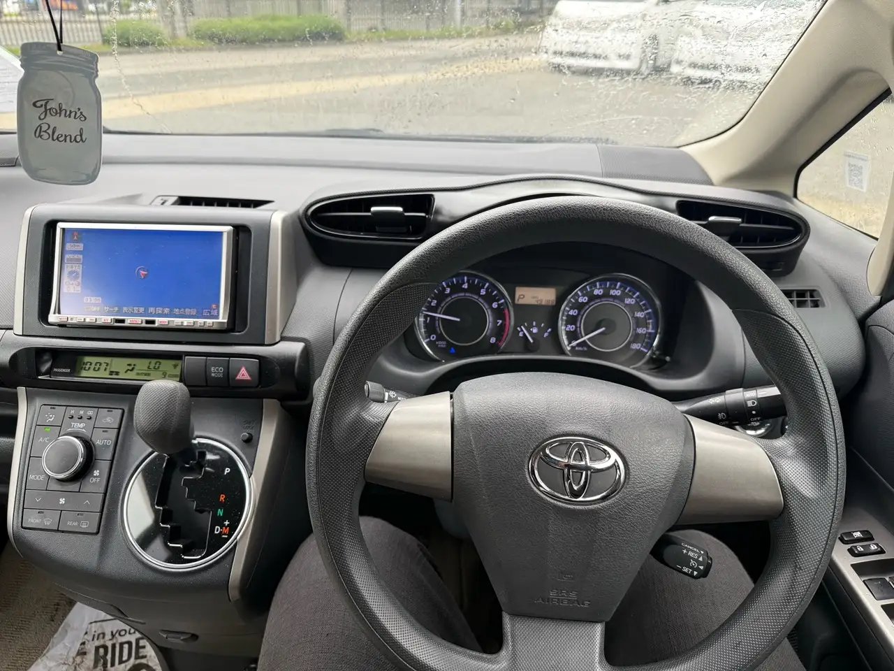Toyota Corolla photo Toyota Corolla