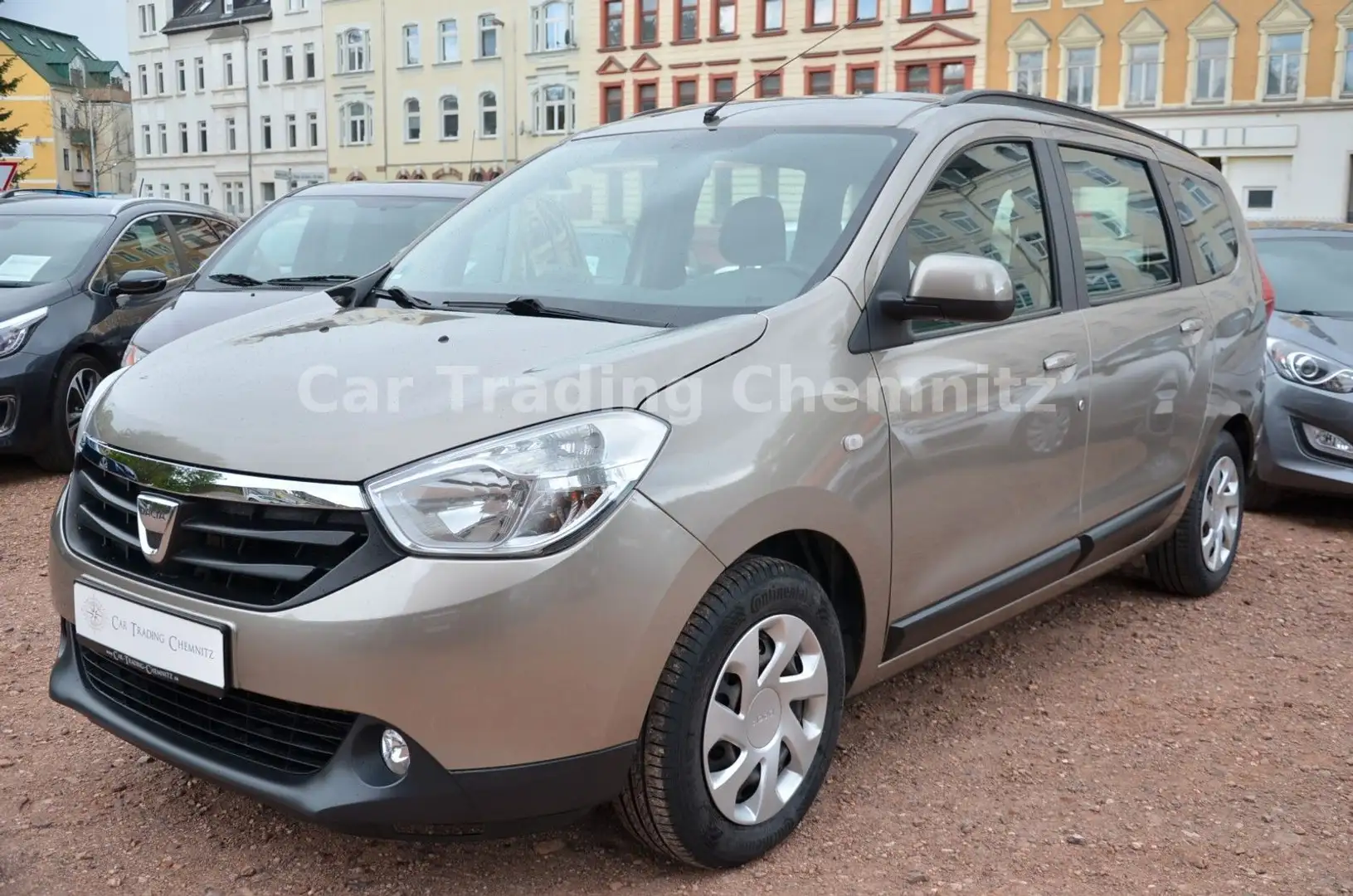 Dacia Lodgy Laureate 1.6 Klima 1. Hand Tüv 09/2025 Brązowy - 1