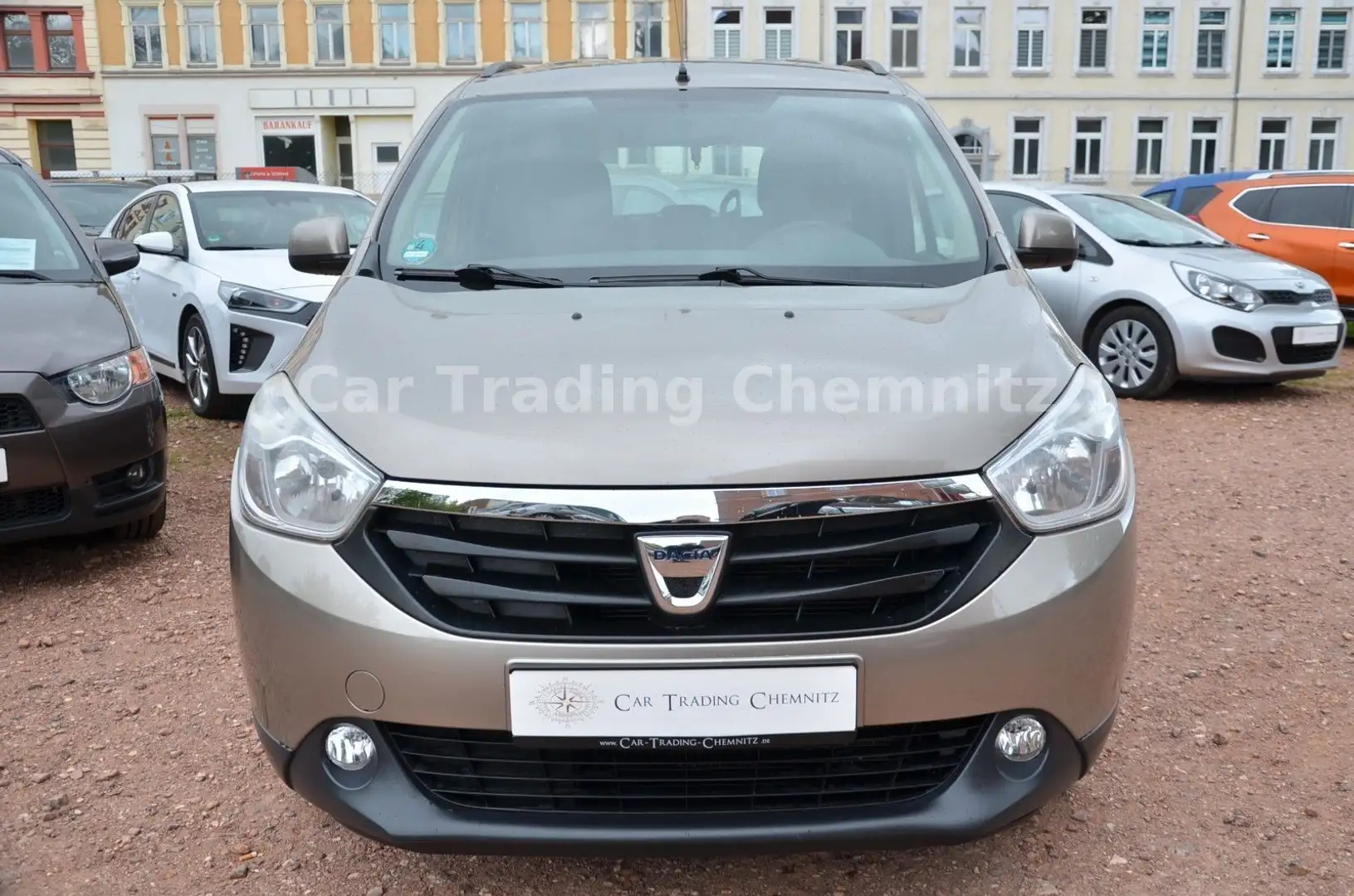 Dacia Lodgy Laureate 1.6 Klima 1. Hand Tüv 09/2025 Brown - 2