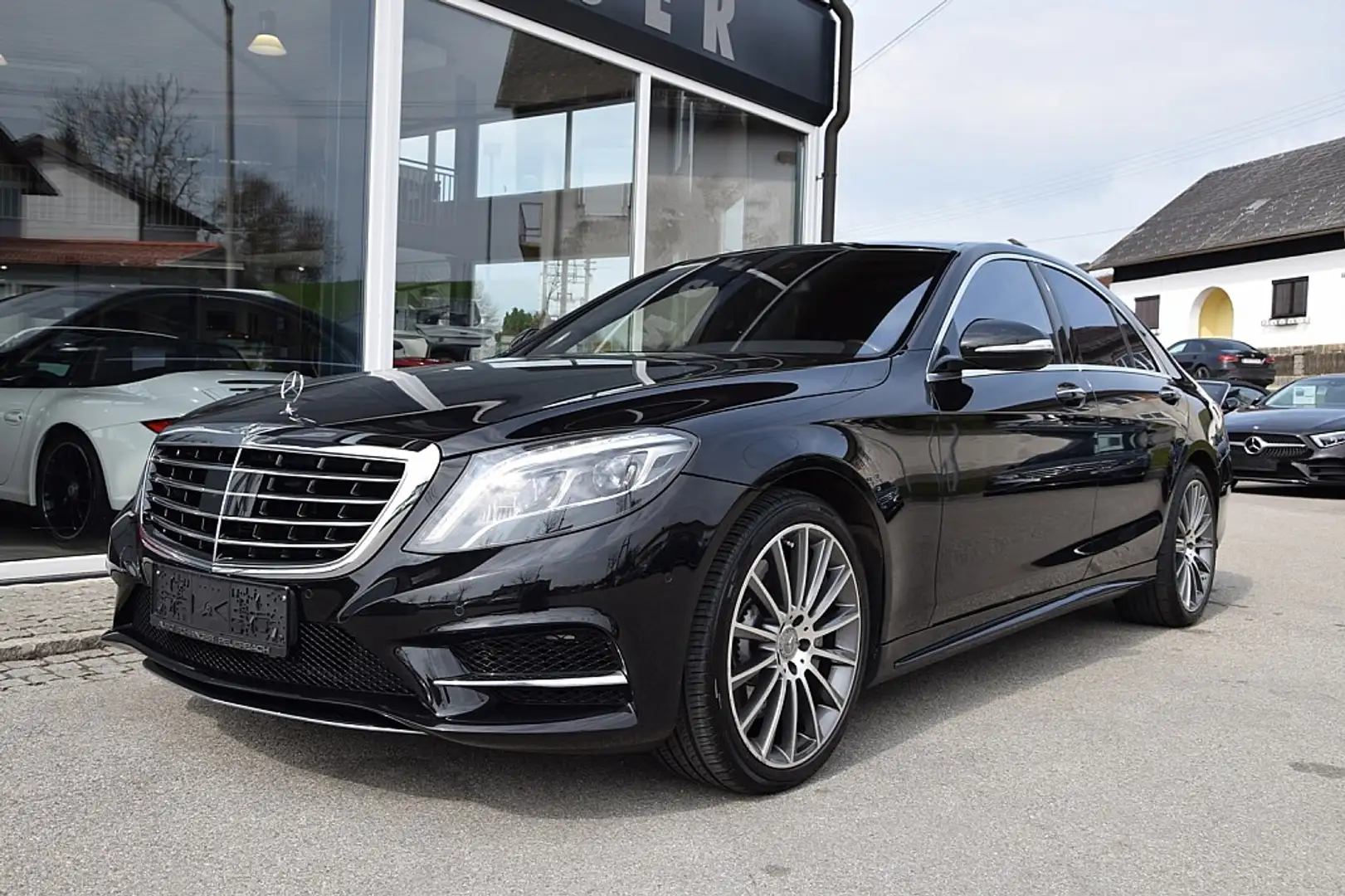 Mercedes-Benz S 400 HYBRID Aut. *AMG-Paket*Fahrass.Paket* Schwarz - 2
