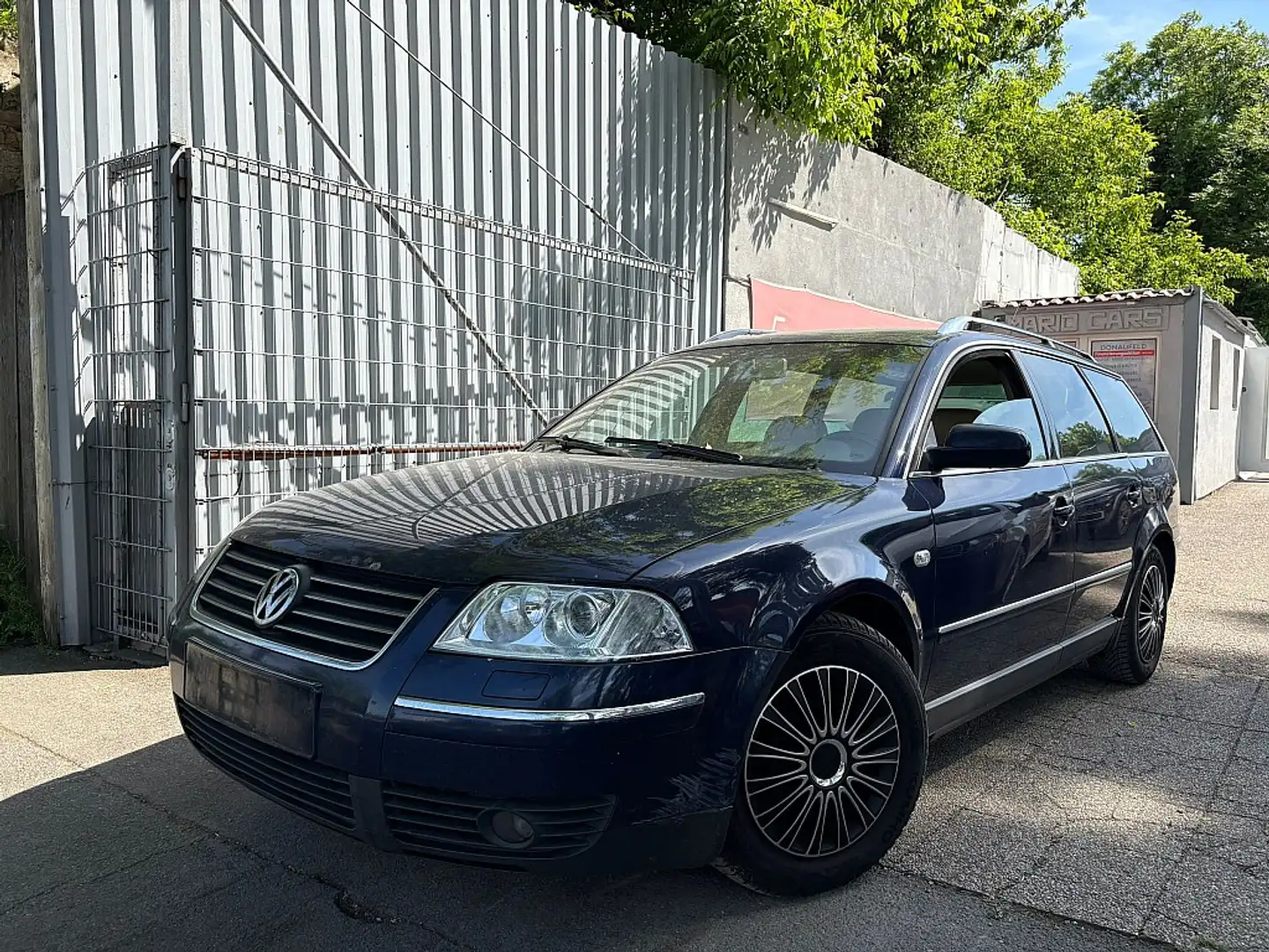 Volkswagen Passat Var. Highl. Cool 1,9 TDI 4motion *PICKERL BIS 1... Beige - 1