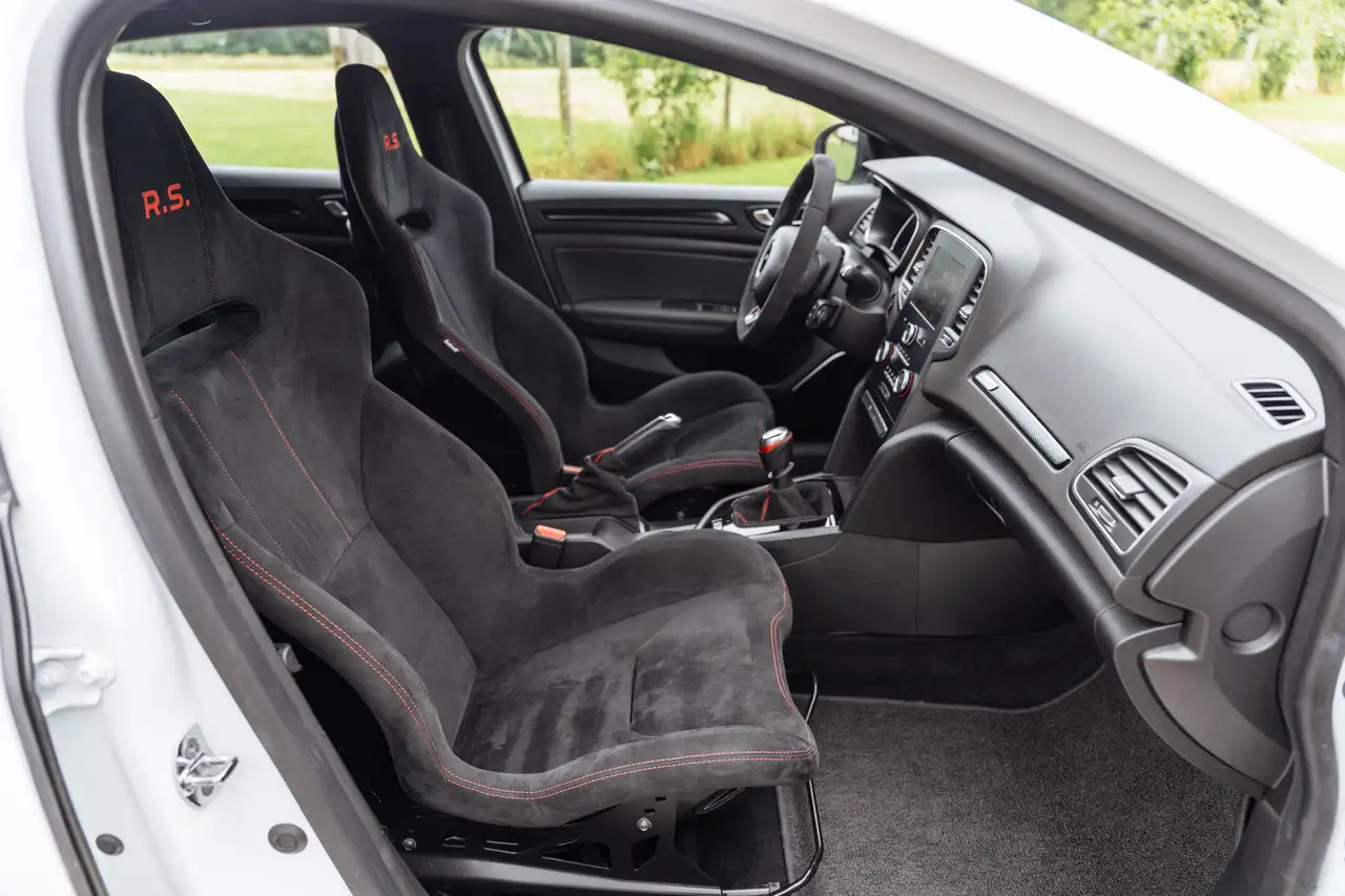 Renault Megane R.S. — photo 41