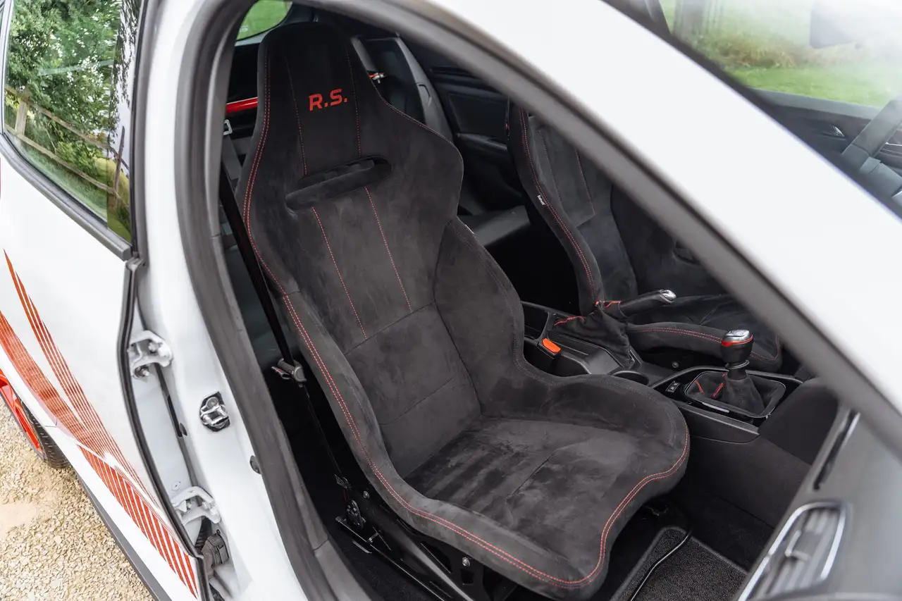Renault Megane R.S. — photo 42