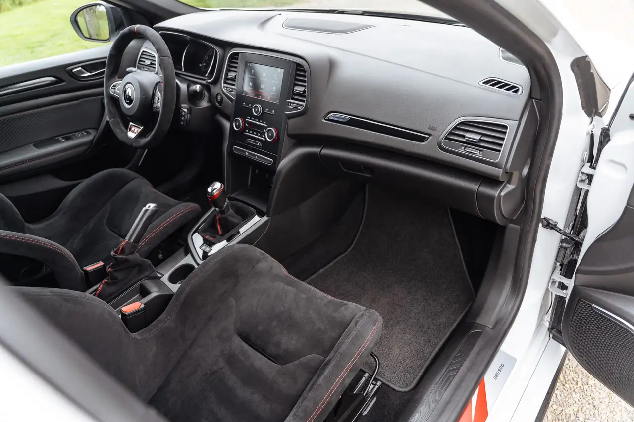 Renault Megane R.S. — photo 40