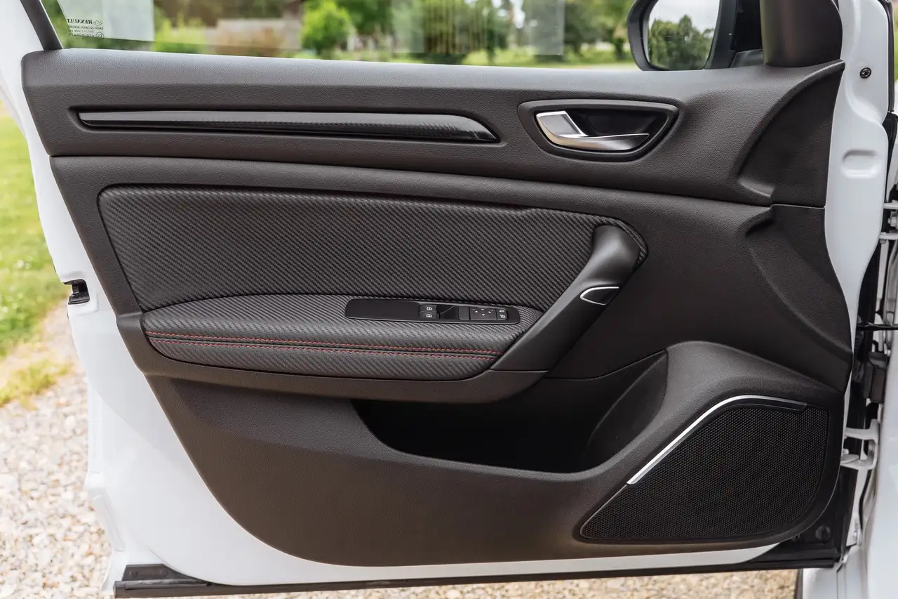 Renault Megane R.S. — photo 19
