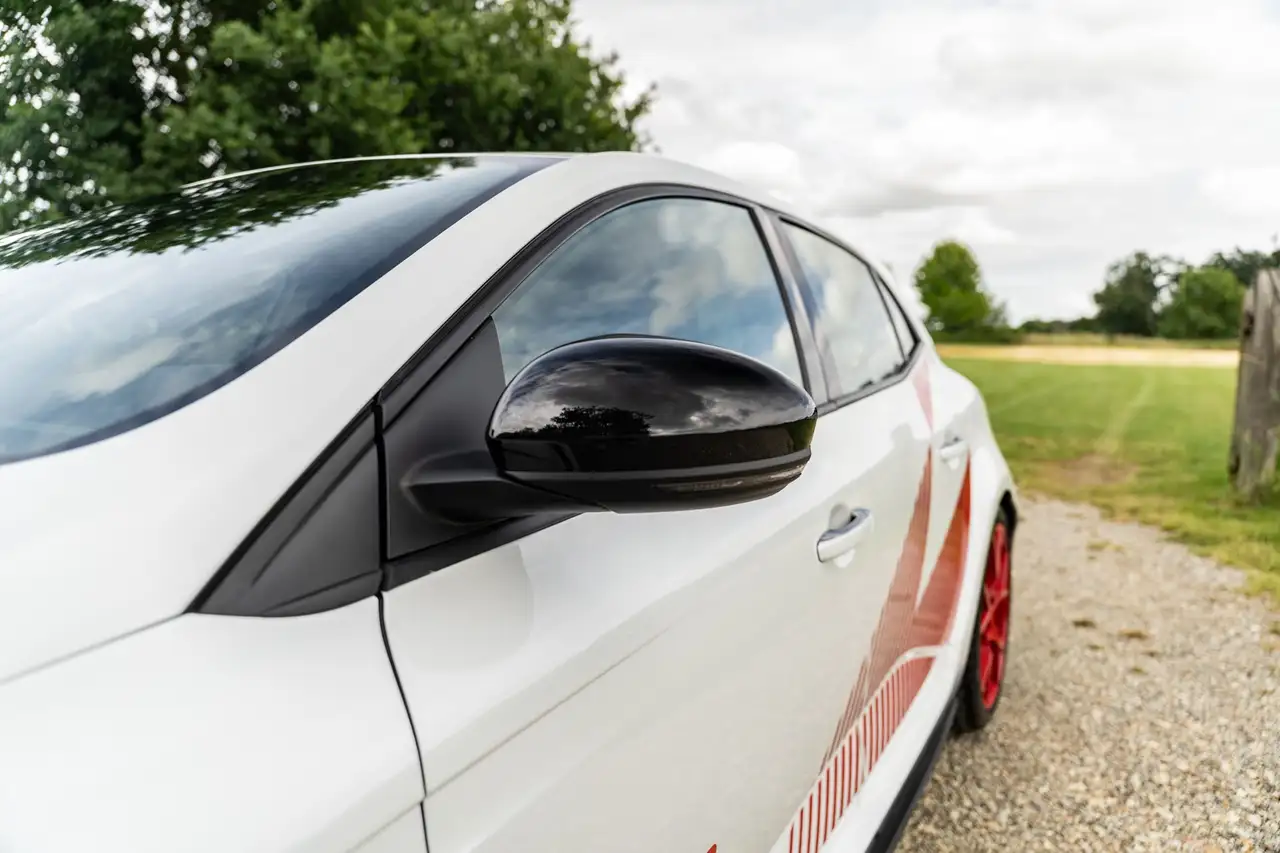 Renault Megane R.S. — photo 10