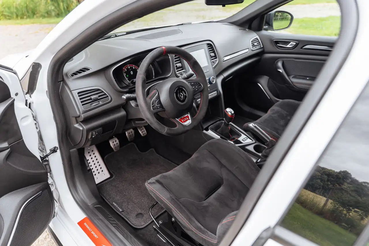 Renault Megane R.S. — photo 16