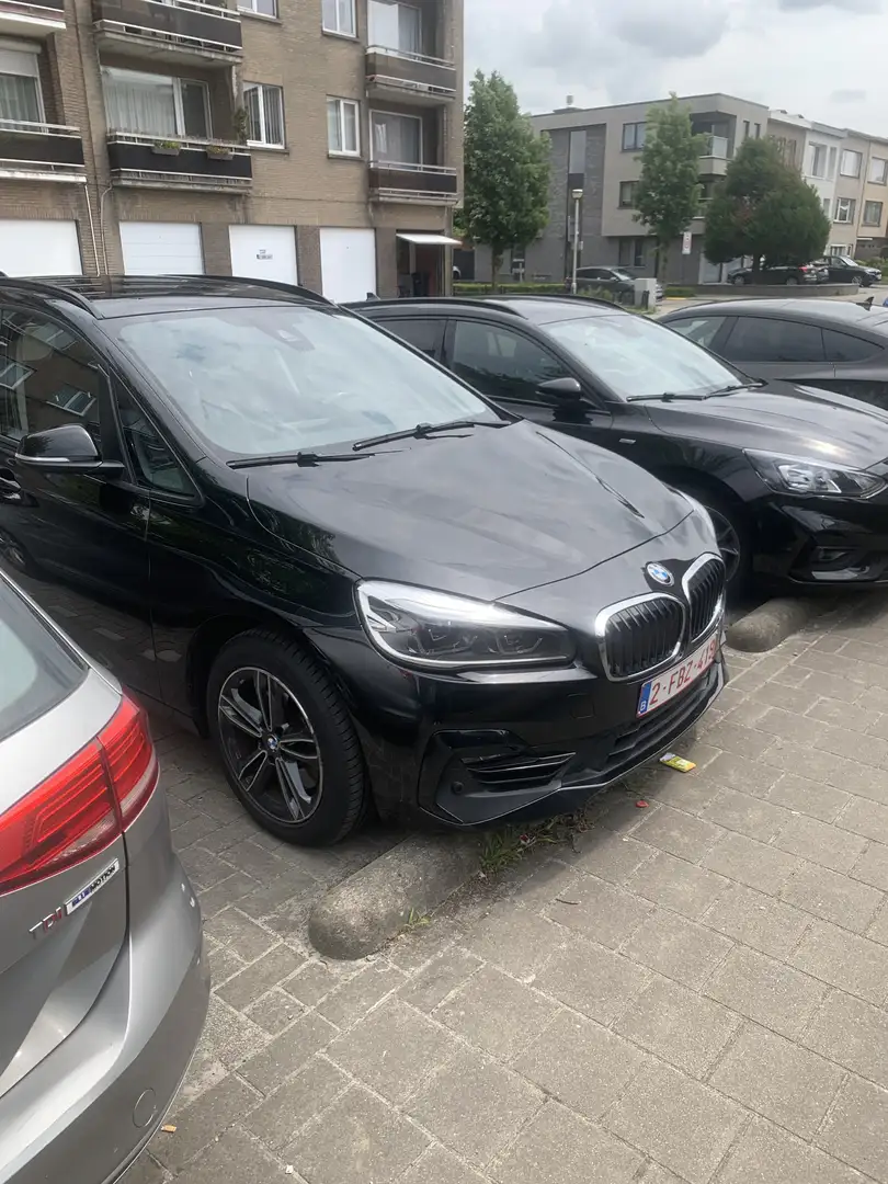 BMW 218 218d gran tourer M sport Zwart - 2