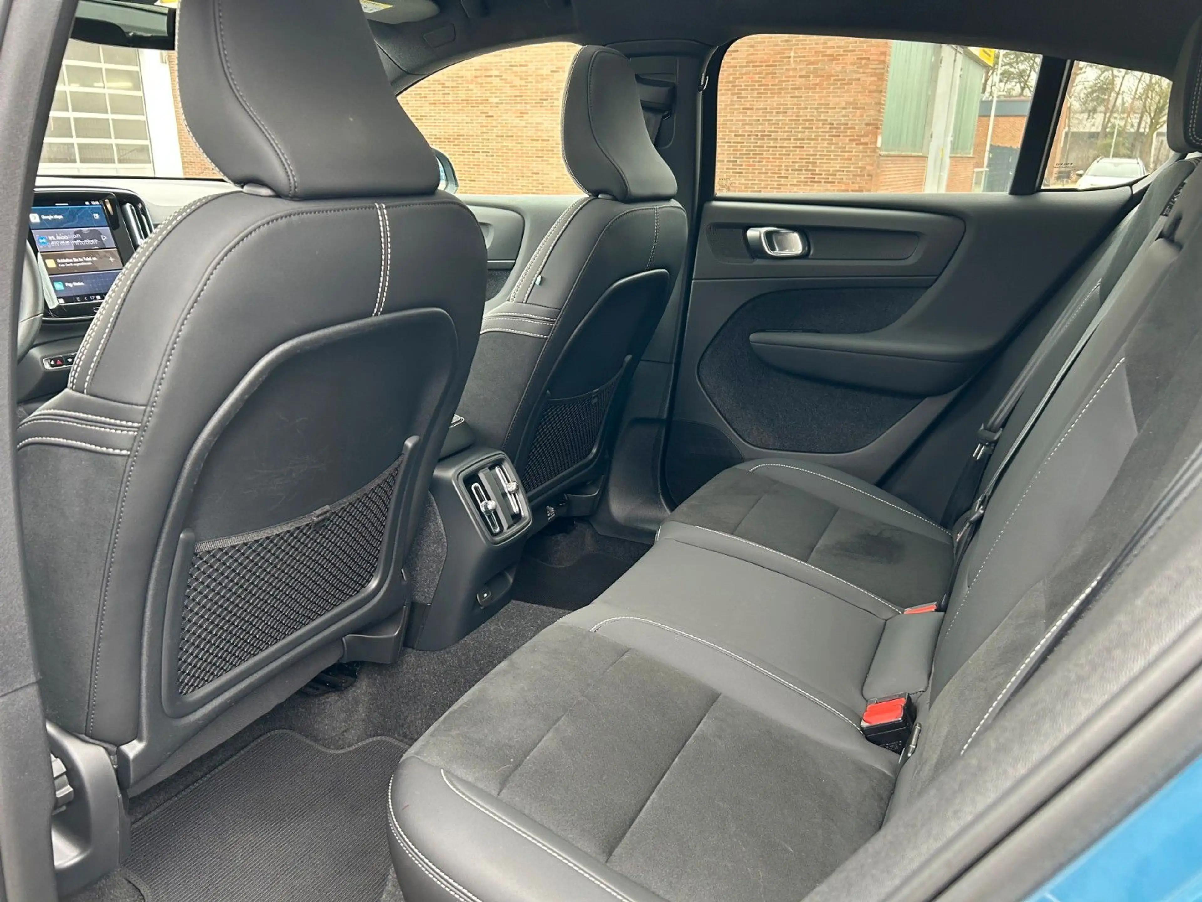 Volvo C40 Plus Recharge Pure Electric 2WD — photo 6