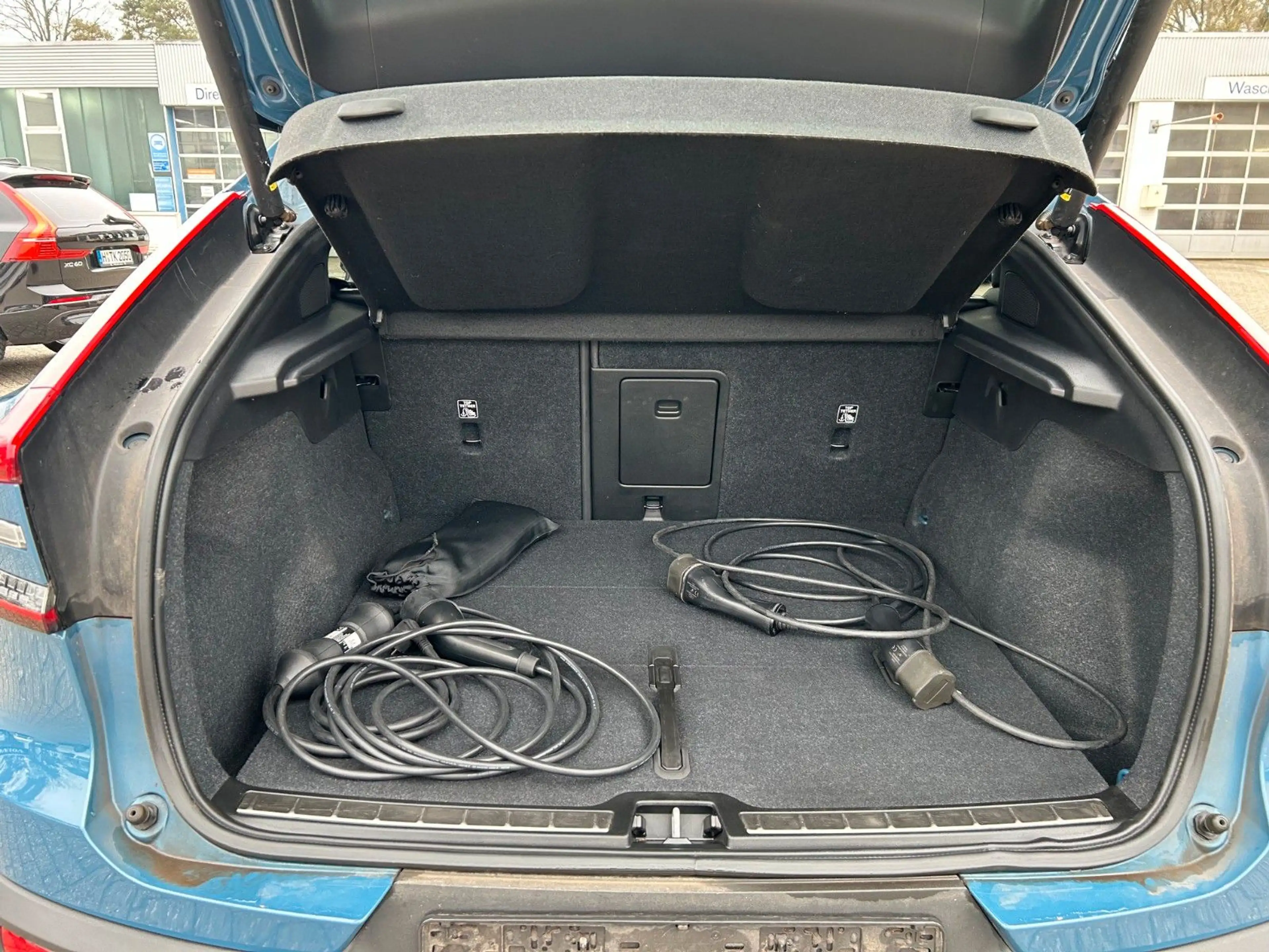 Volvo C40 Plus Recharge Pure Electric 2WD — photo 7