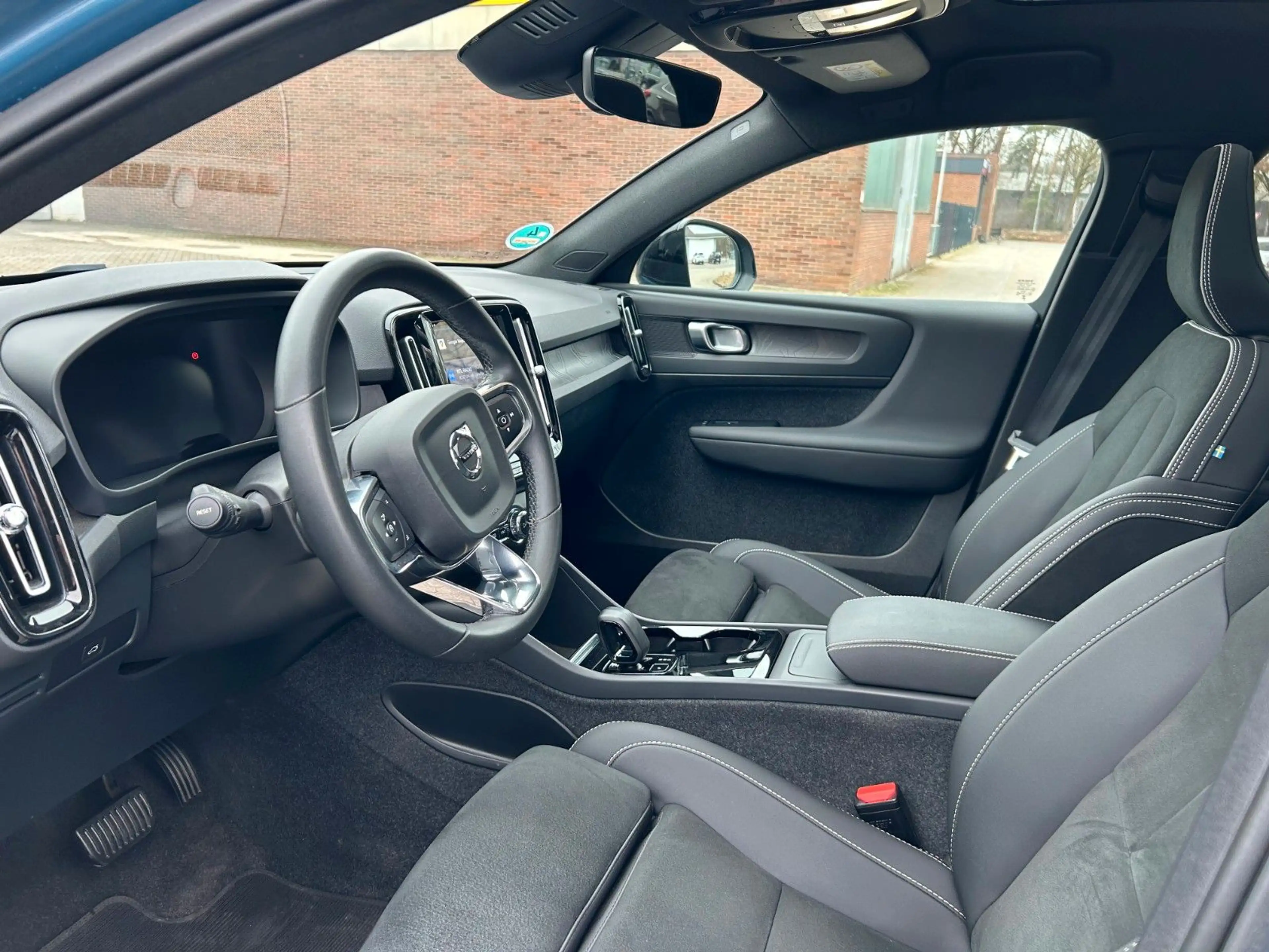 Volvo C40 Plus Recharge Pure Electric 2WD — photo 4