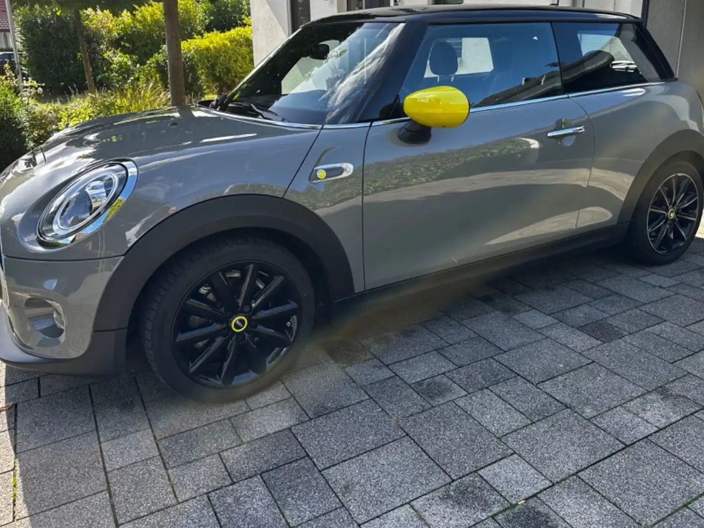 MINI Cooper SE Mini Cooper SETrim M Grau - 1