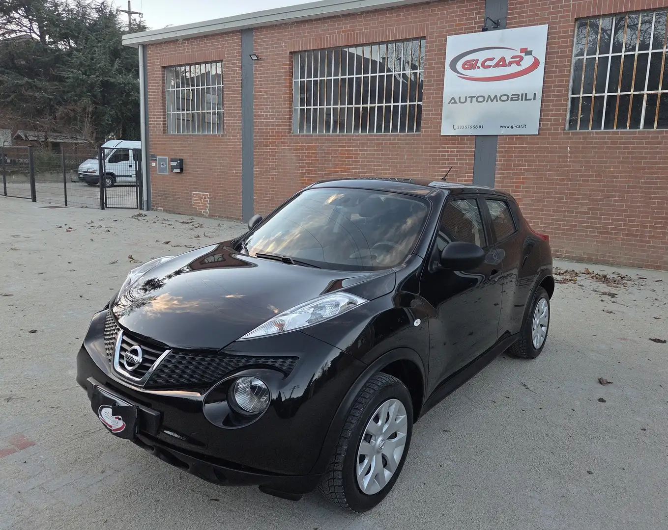 Nissan Juke 1.6 Visia 117cv - UNICO PROPRIETARIO Nero - 1