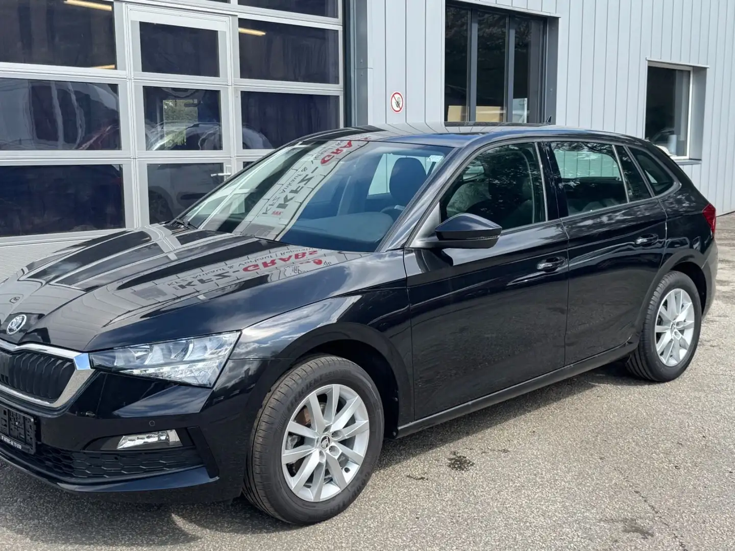 Skoda Scala Ambition Schwarz - 2