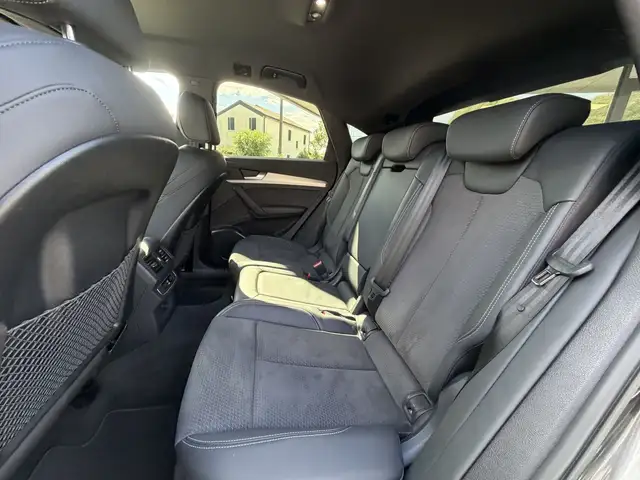 Audi Q5 view 7