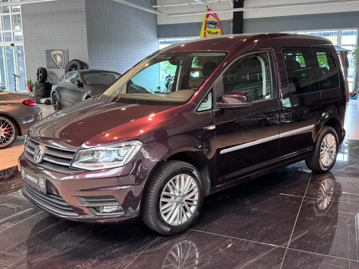 Volkswagen Caddy 2.0 TDI DSG Navi Bi-Xenon Klima WLAN 1.Ha Negro - 1