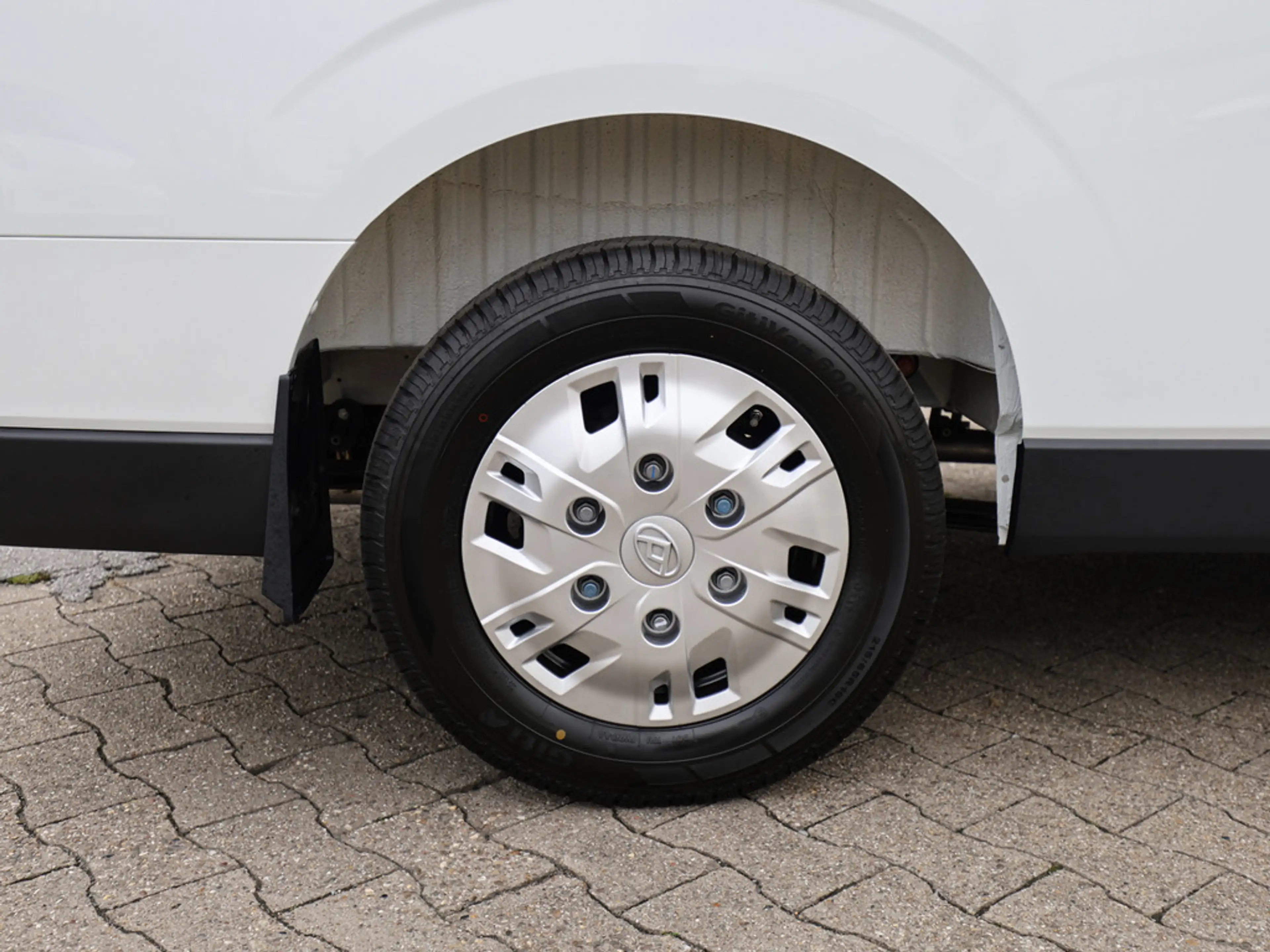 Maxus Deliver 7 Kasten L2H1 LED SPURW. KLIMA BT PDC — photo 10