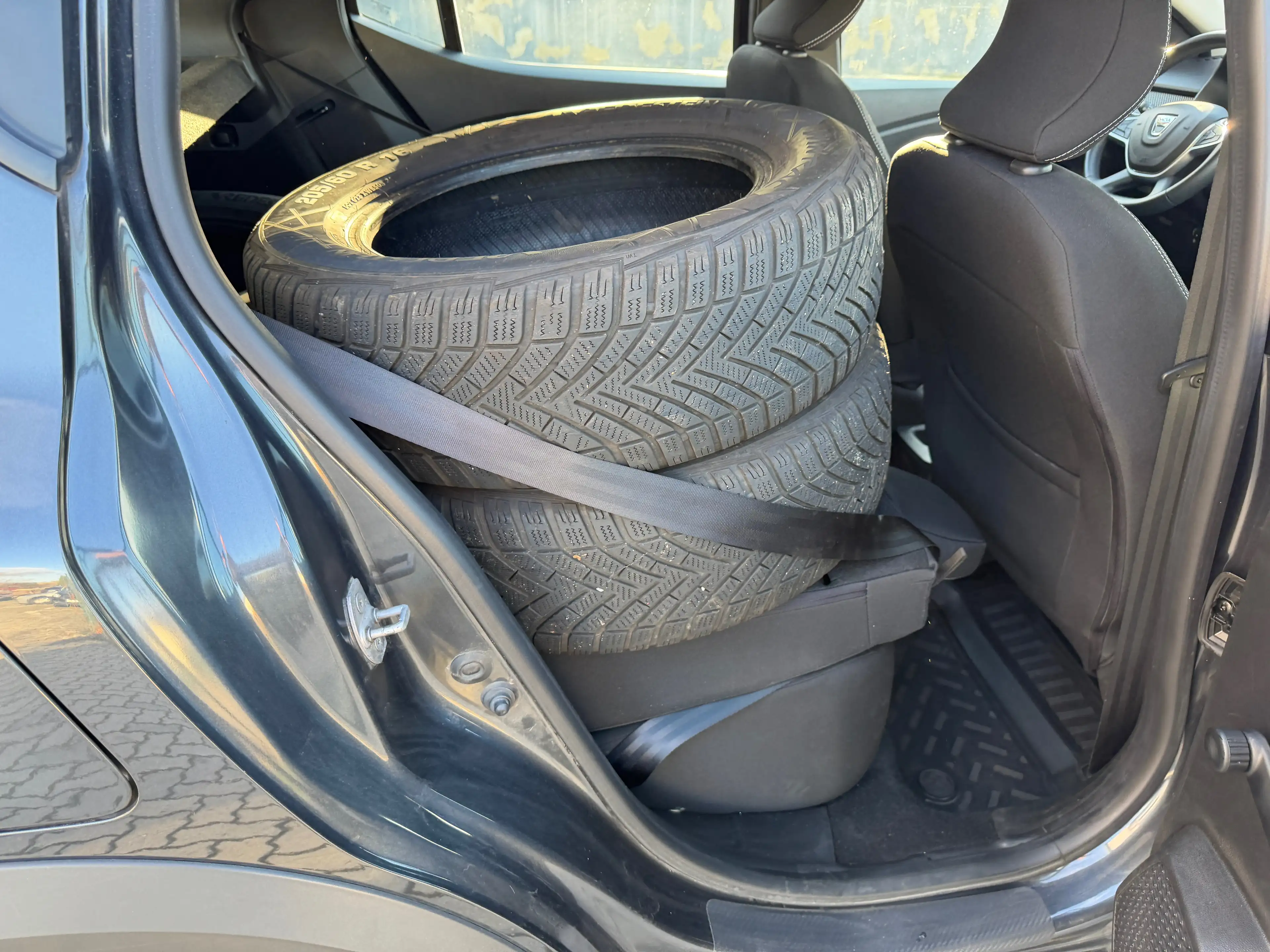 Dacia Sandero Stepway Comfort Einparkhilfe Sitzheizung Navi — photo 10