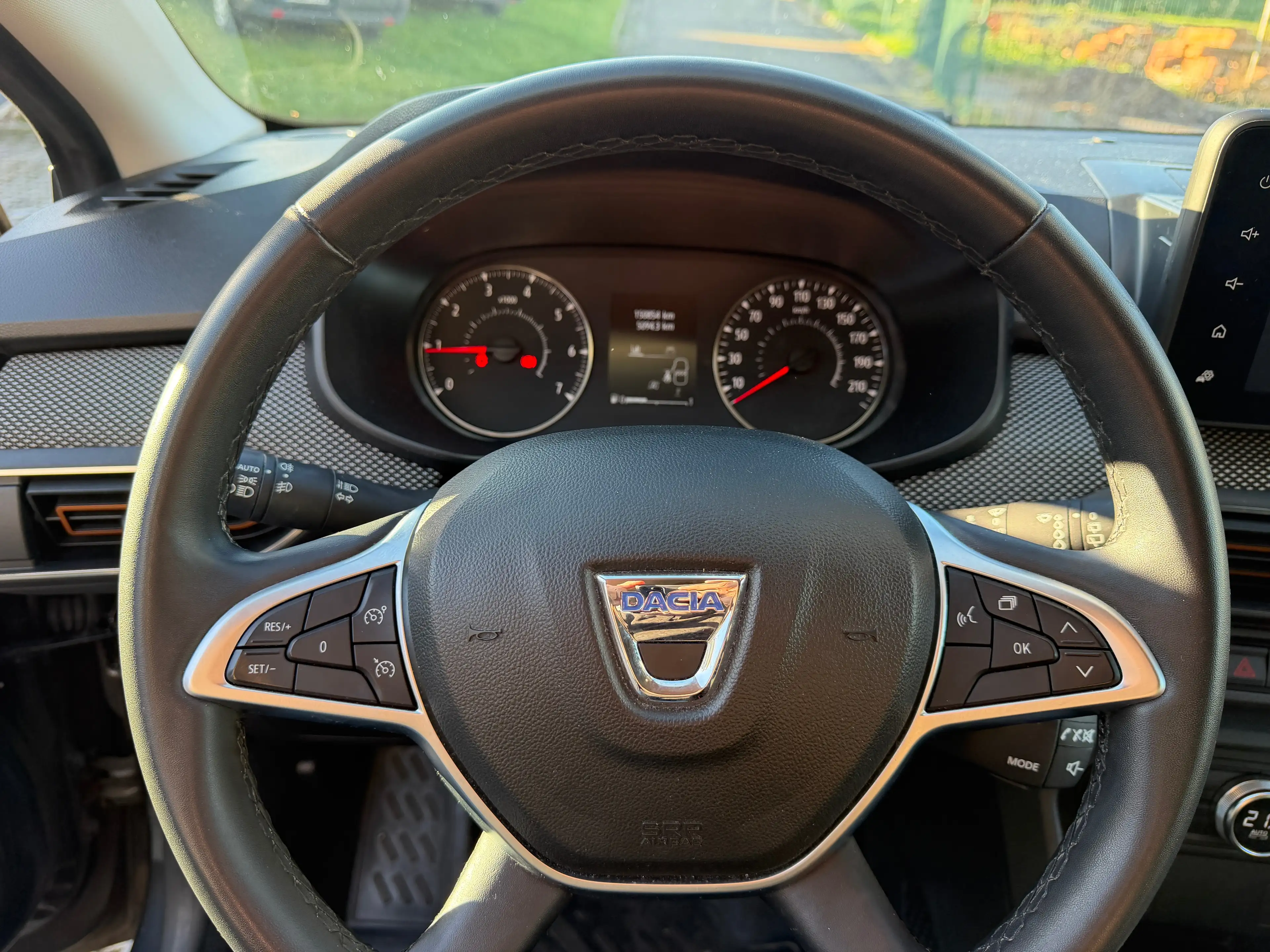 Dacia Sandero Stepway Comfort Einparkhilfe Sitzheizung Navi — photo 12