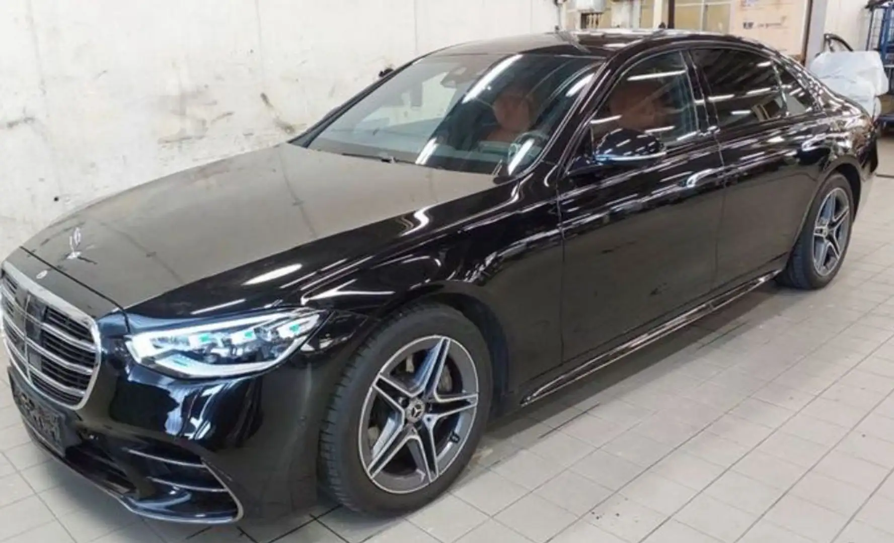 Mercedes-Benz S 580 e 4M LANG AMG LINE AIRMATIC PANO SD DISTR Schwarz - 2