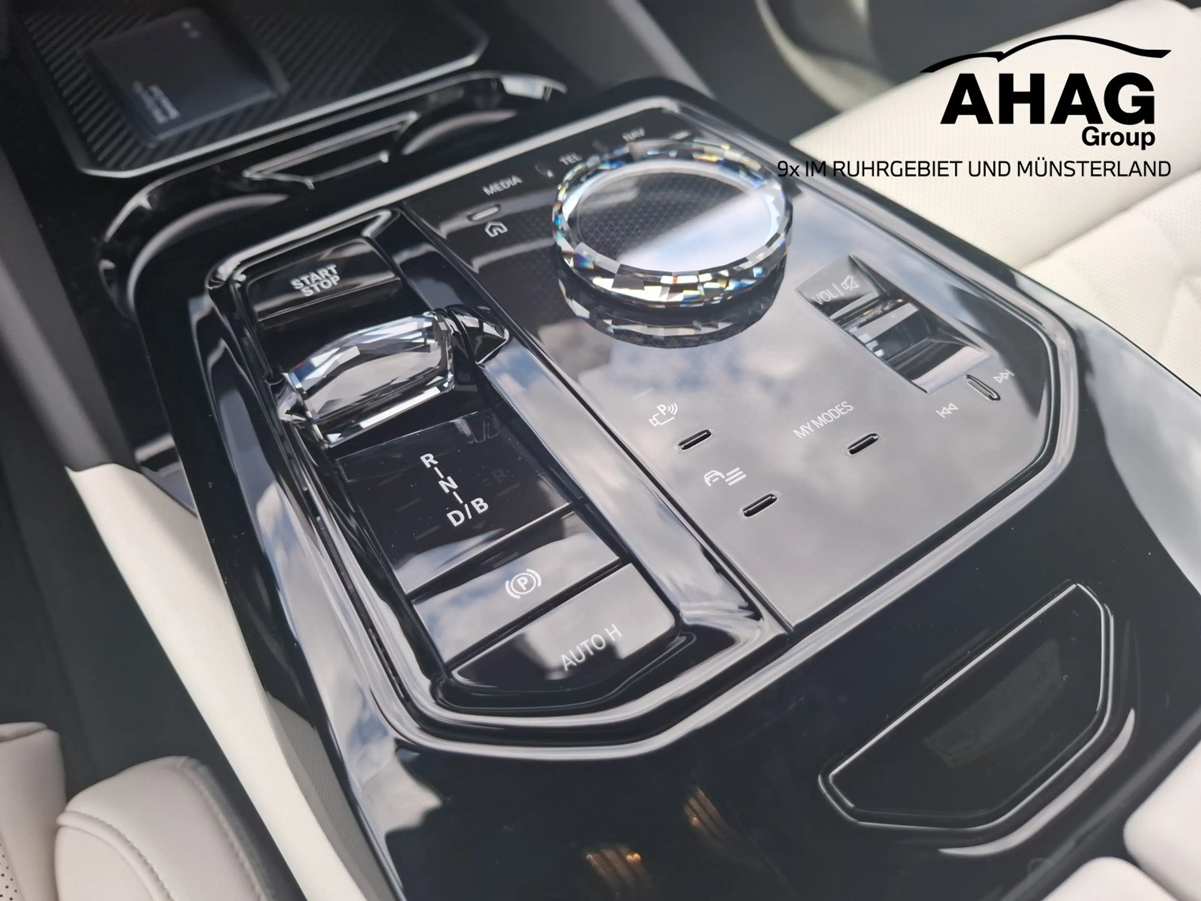 BMW i5 eDrive40 Touring M Sportpaket Pro — photo 10