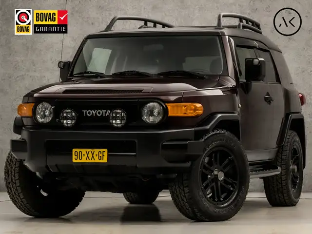 Toyota FJ Cruiser VVTi V6 243Pk Automaat (YOUNGTIMER, AIRCO, TREKHAA