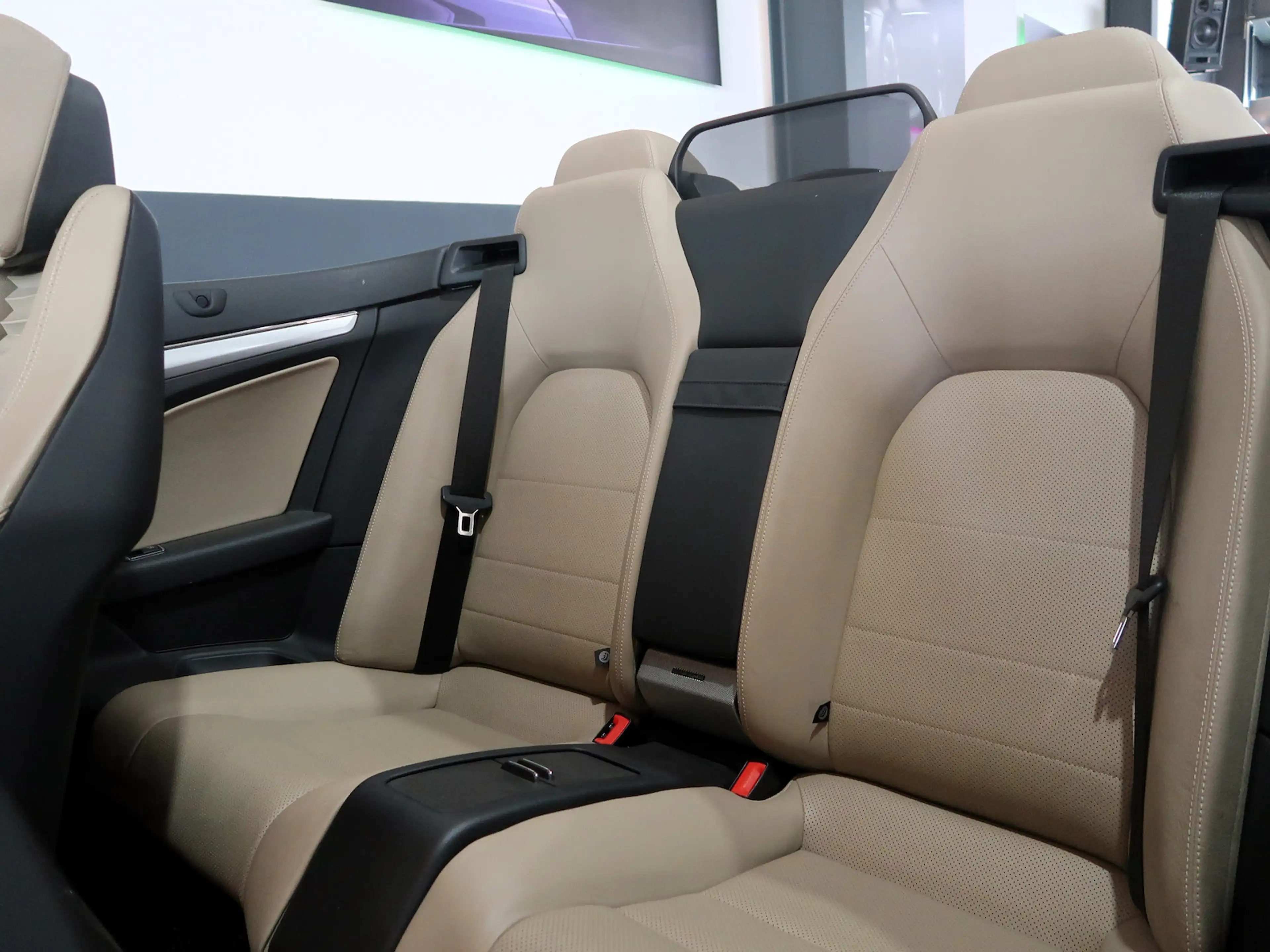 Mercedes-Benz E 350 Cabrio AMG STYLE*45.000 KM*H&K*ILS*DESIGNO — photo 15