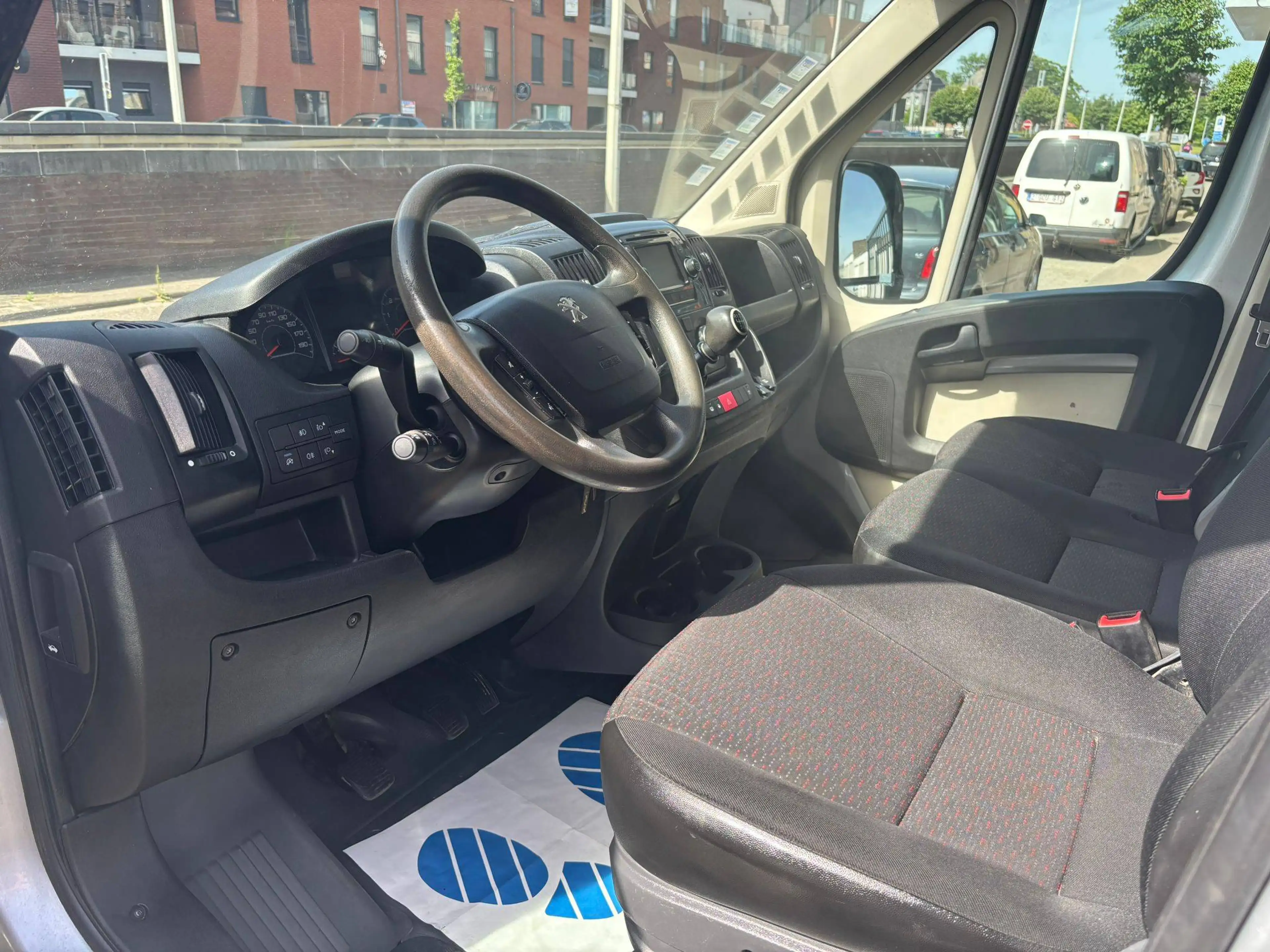Peugeot Boxer L3H2 – 2.0 HDi 163 CV – 167000 km – GPS Caméra Attache-remorque — photo 13