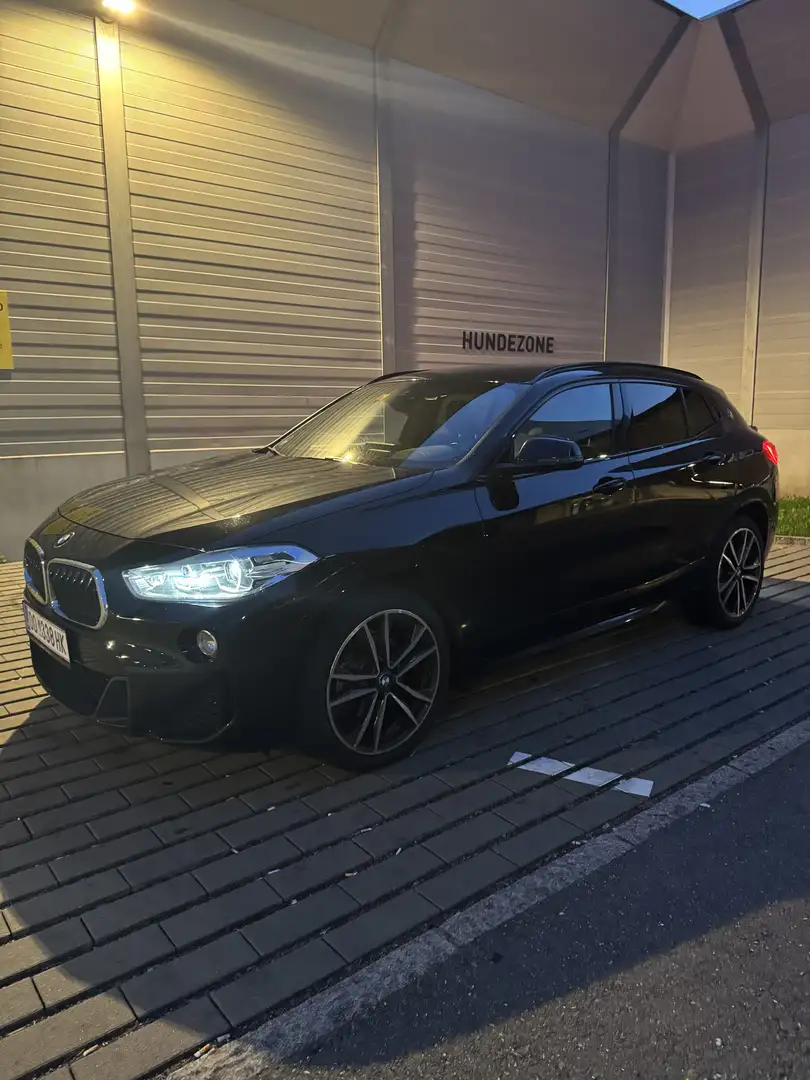 BMW X2 xDrive 18 d M Sport Schwarz - 1