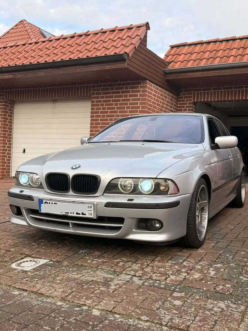BMW 525 525d - 1