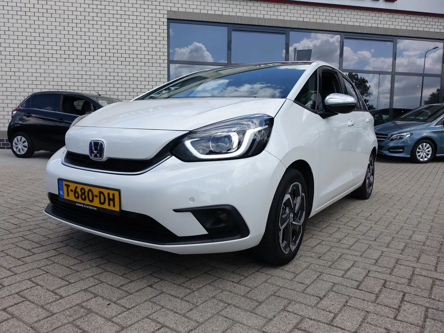 Honda Jazz 1.5 i-MMD 109pk Hybrid CVT Executive Trekhaak Wit - 2