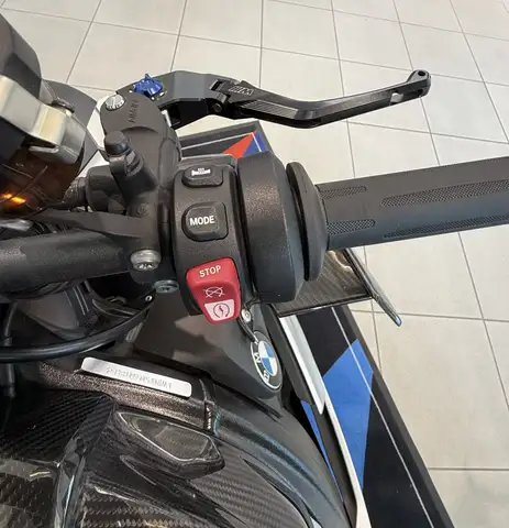 BMW M 1000 R view 8