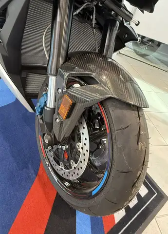 BMW M 1000 R view 11
