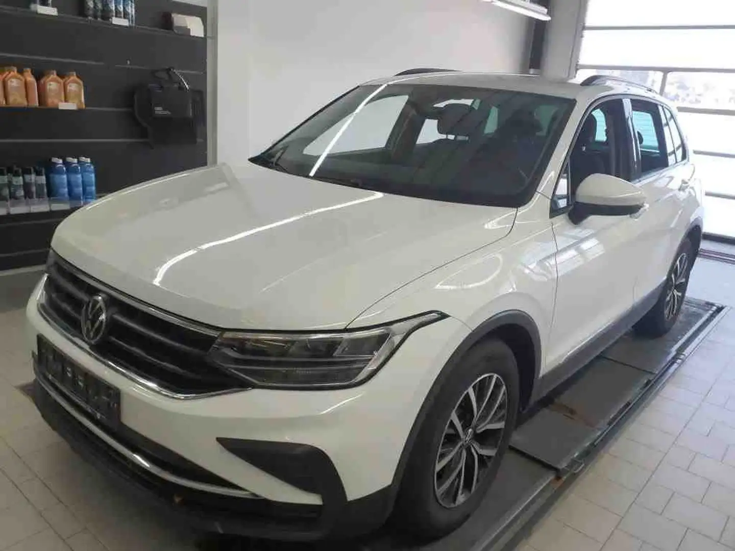 Volkswagen Tiguan 2.0 TDI DSG LIFE +AHK +LED +ACC +RKAM +NAVI +SHZ Weiß - 2