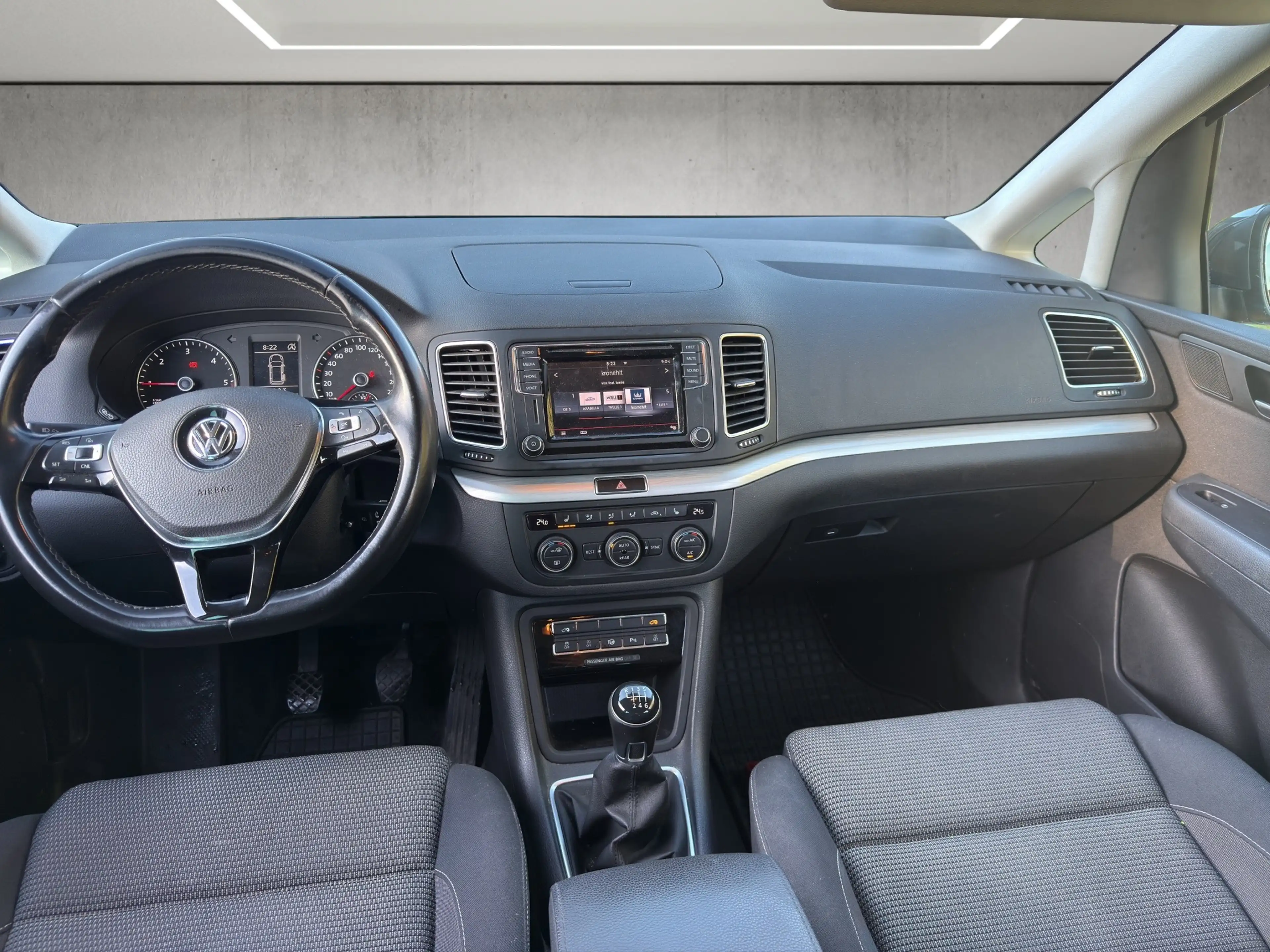 Volkswagen Sharan Comfortline — photo 8