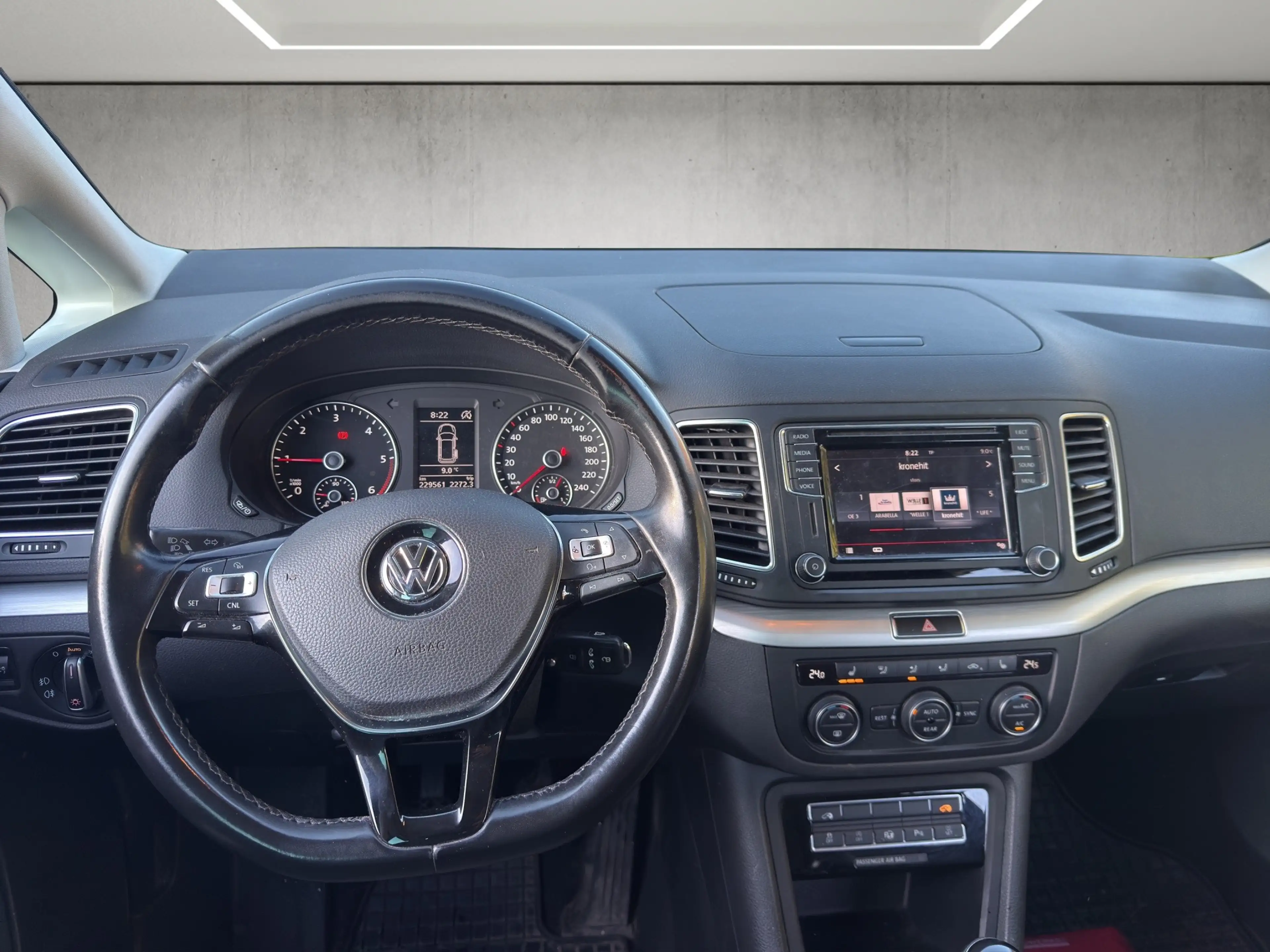 Volkswagen Sharan Comfortline — photo 9