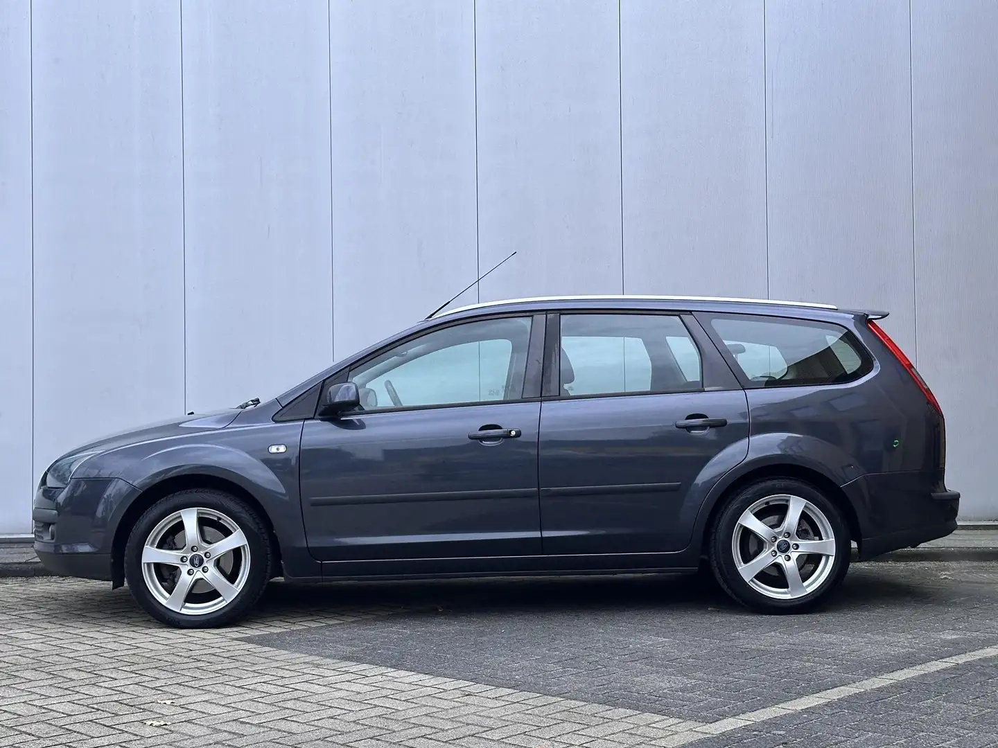 Ford Focus Wagon 2.0-16V Rally Edition l 145 PK l Cruise l NA Grijs - 2