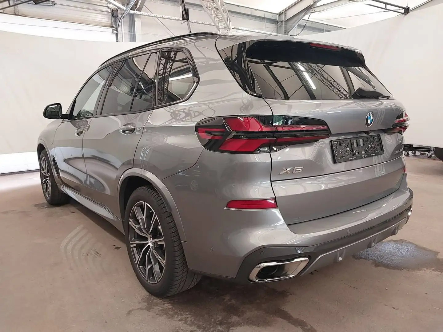 BMW X5 30d M Sport AHK/SITZLÜFTUNG/ASSISTPROF/PANO Grau - 2