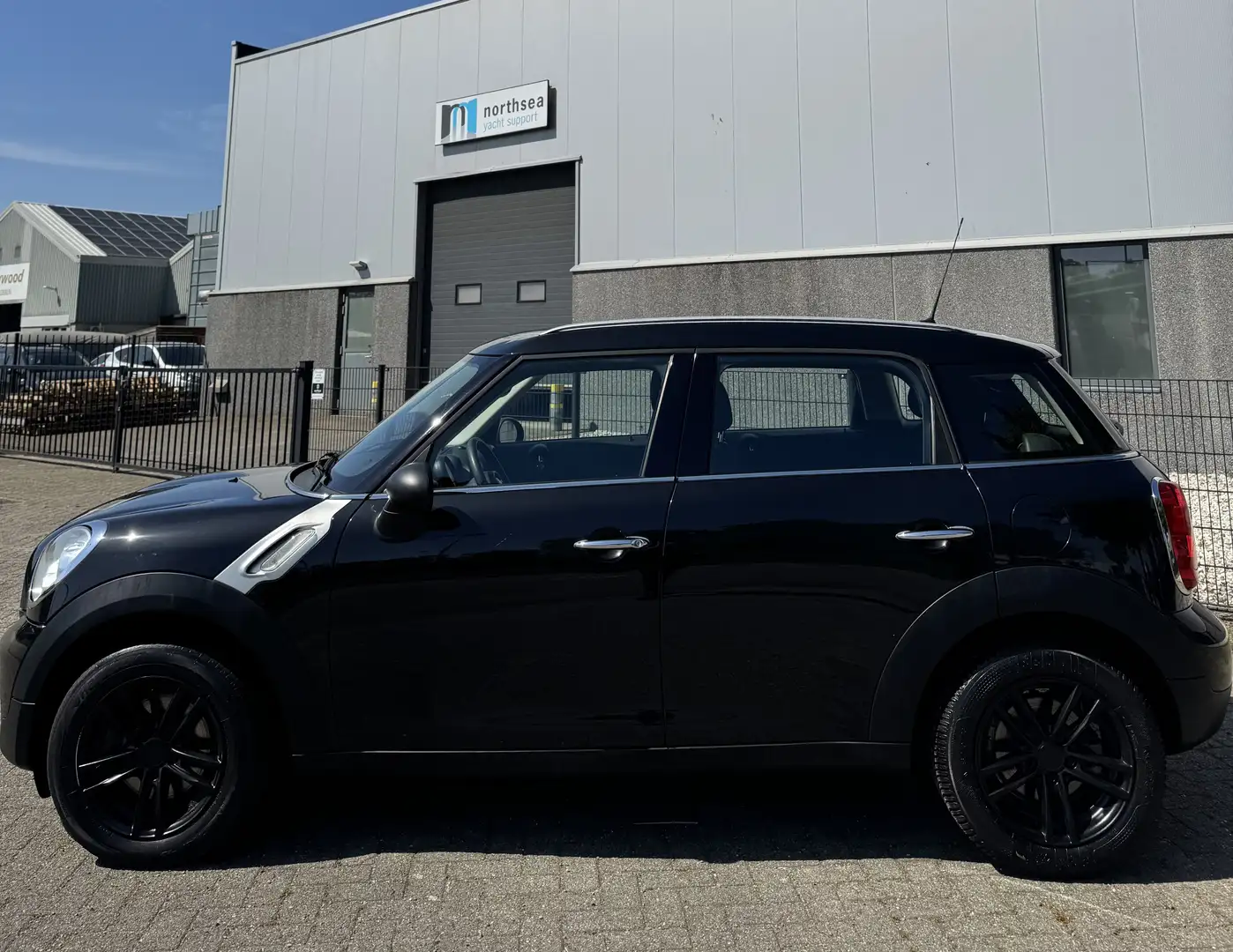 MINI One Countryman 1.6 Negro - 2