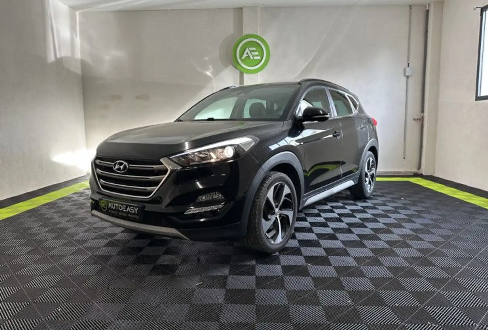 Hyundai TUCSON III 1.6 CRDI 115ch Creative %2B Toit Ouvrant Noir - 1