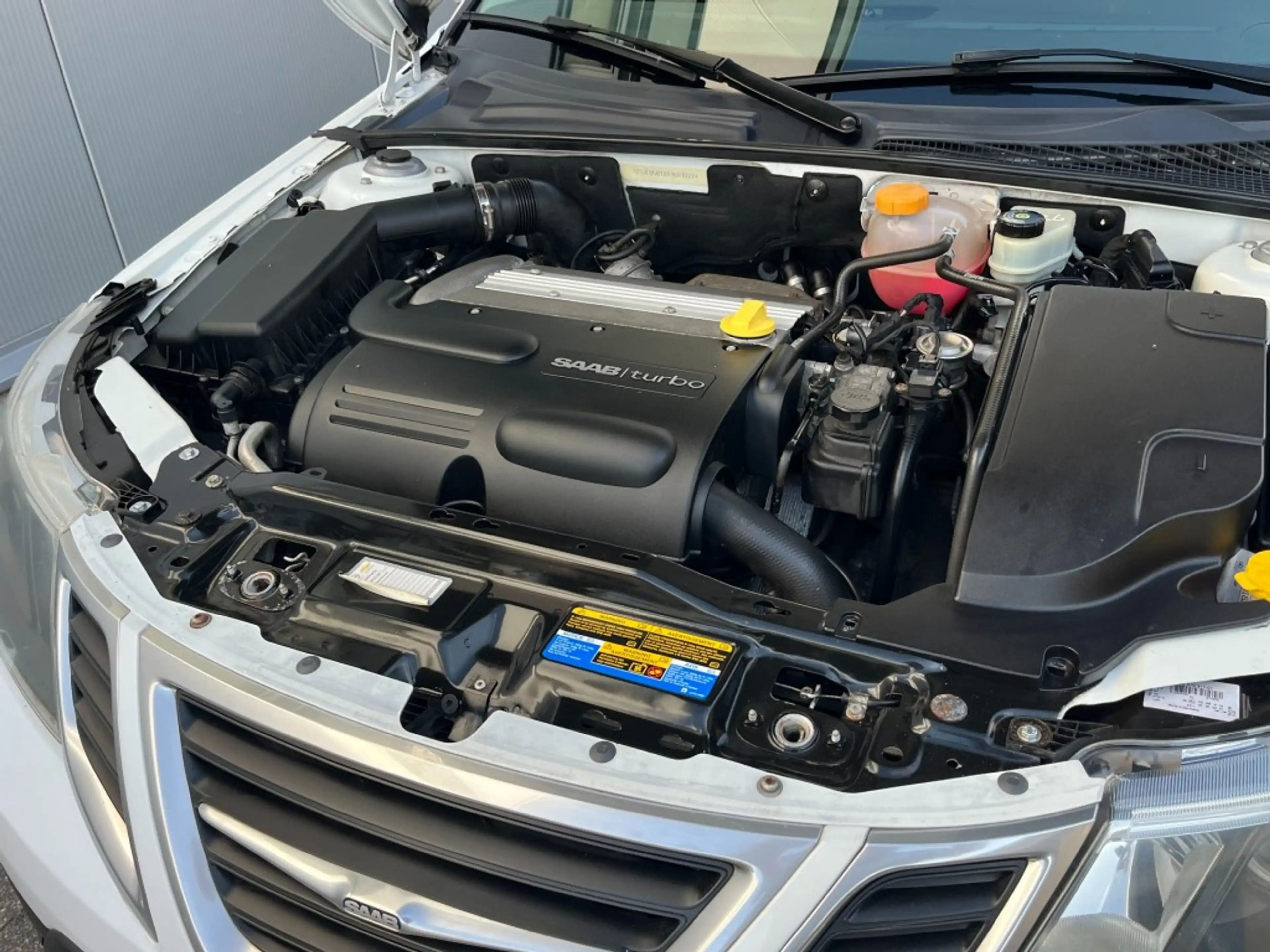 Saab 9-3 2.0 T Aero XWD in wit — photo 20