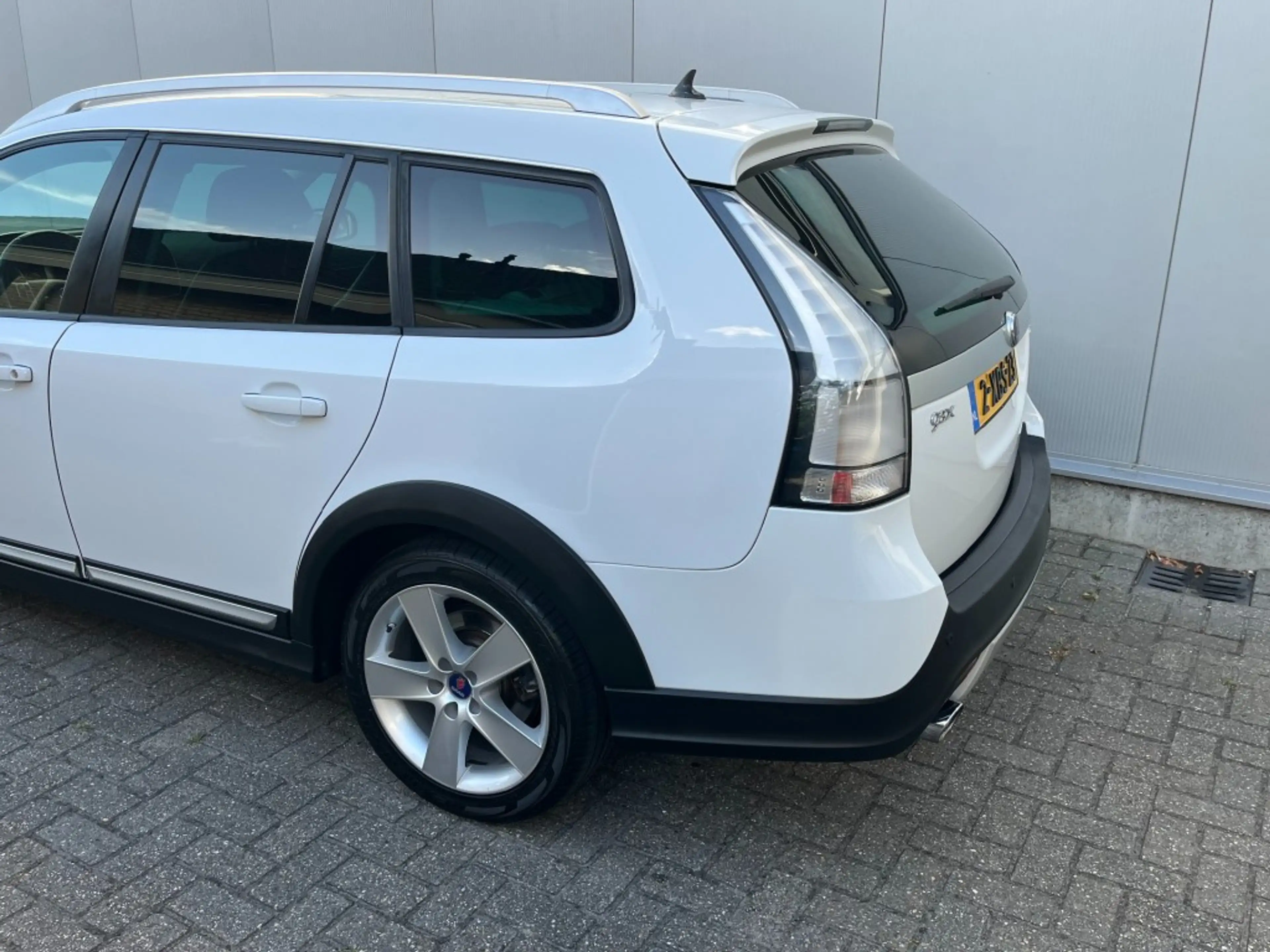 Saab 9-3 2.0 T Aero XWD in wit — photo 6