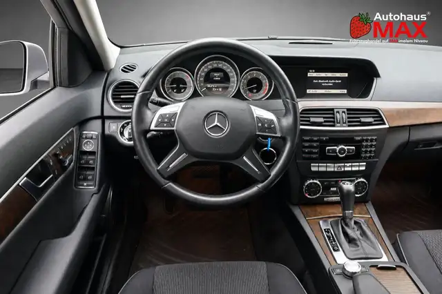 Mercedes-Benz C view 15
