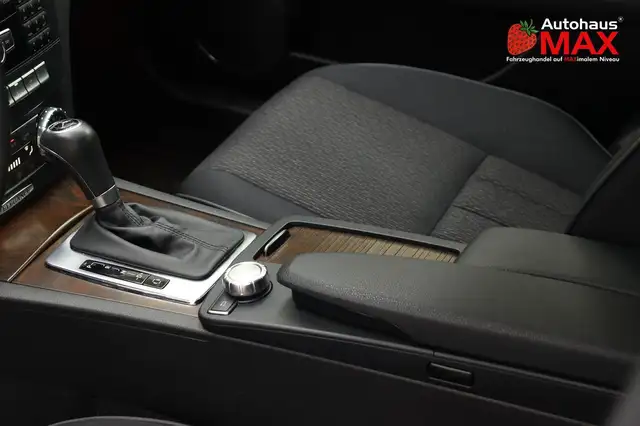 Mercedes-Benz C view 12