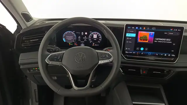 Volkswagen Tiguan view 14