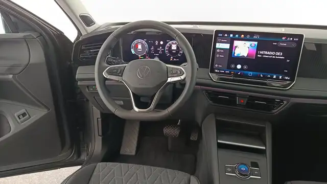 Volkswagen Tiguan view 12
